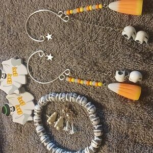 Halloween Ghosts and Skulls Lot of 6 Fun Fashion Costume Jewelry